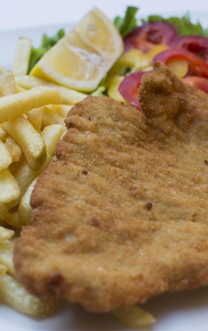 Menù bimbi con cotoletta e patatine + bibita