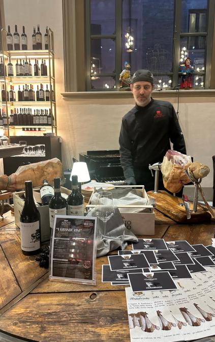 Degustazioni di eccellenze gastronomiche acquistabili nelle botteghe del Mercato