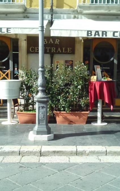 Al Centrale Wine bar