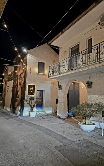 Esterni di sera