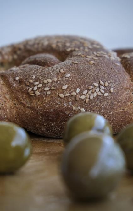 Pane Nero di Castelvetrano e Olive Nocellara del Belice 